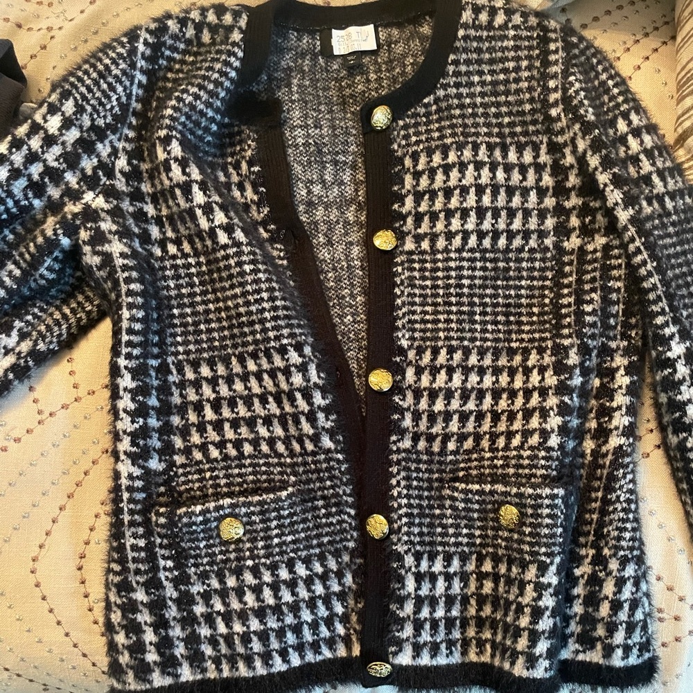 Houndstooth Sweater Perfect Condition - image 1
